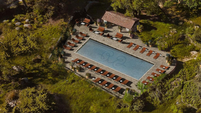 Piscine extérieure chauffée
