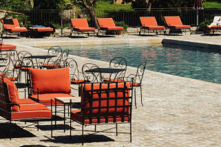 Pool Bar