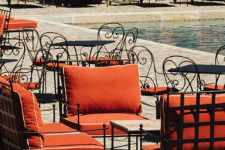 Pool Bar